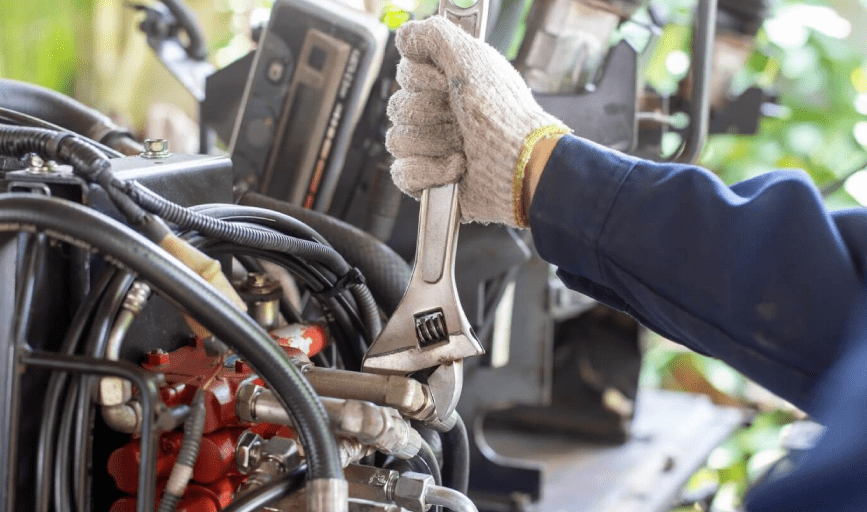 Diesel Mechanic Service